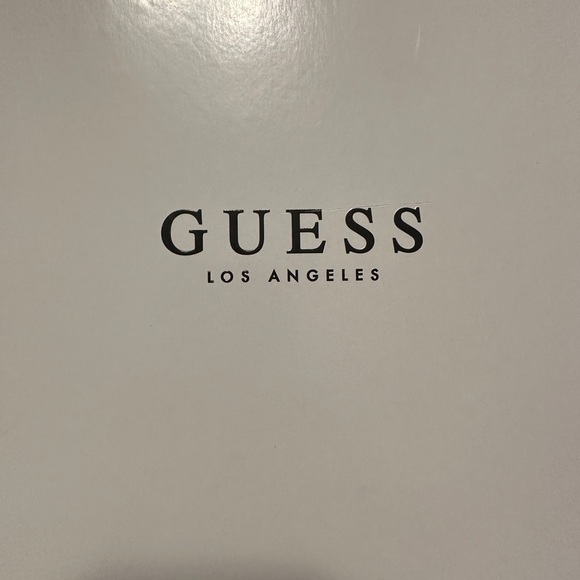 Guess pointed toe  heels.BLACK PATENT - Picture 8 of 8